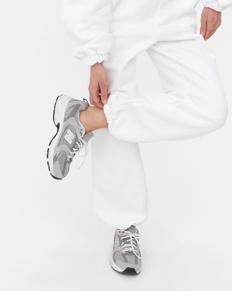 Білі штани-джогери FASHIONISTA