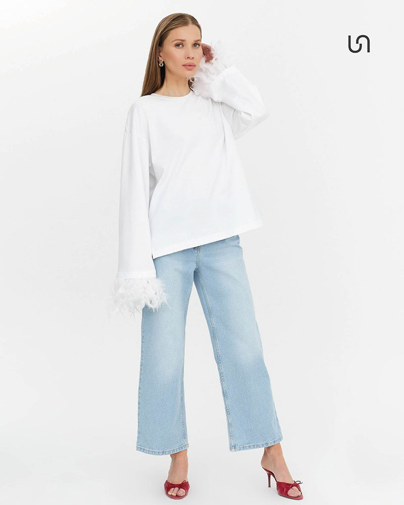 Muse long-sleeve shirt with feathers by FASHIONISTA