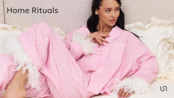 РОЖЕВІ СНИ Й САТИНОВІ РАНКИ: ГІД КОЛЕКЦІЄЮ HOME RITUALS ВІД FASHIONISTA ТА BEDCLOZZZES